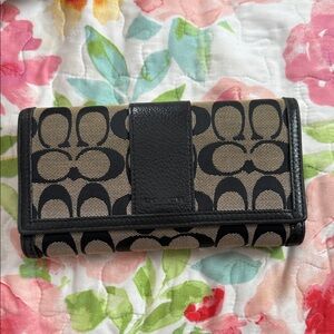 Coach Signature Black and Tan Clutch